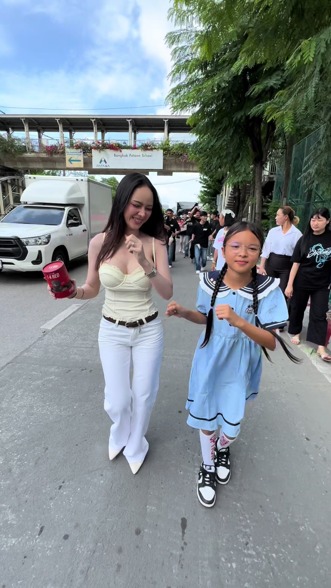 @เกาะผัวแดกไปวันๆ