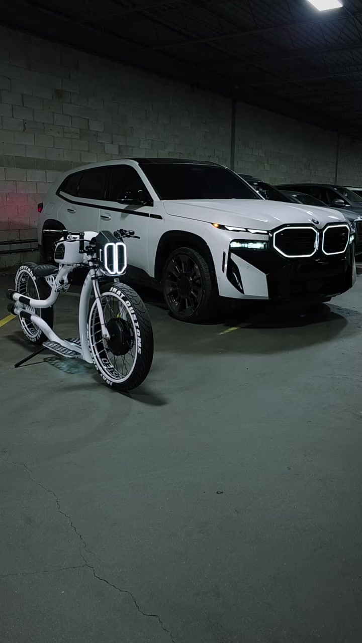 @Jrat Custom E-Bikes