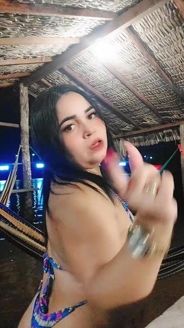 @Camila