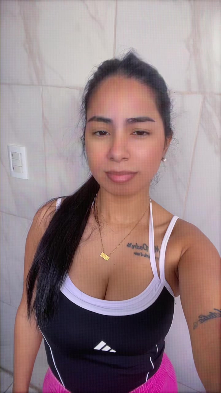 @Agustina