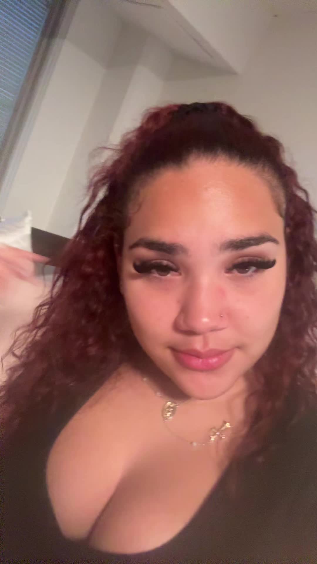 @hoyouisathot