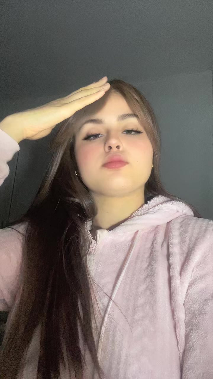 @🎀 𝓝𝓸𝓸𝓻_𝓠𝓾𝓮𝓮𝓷🎀
