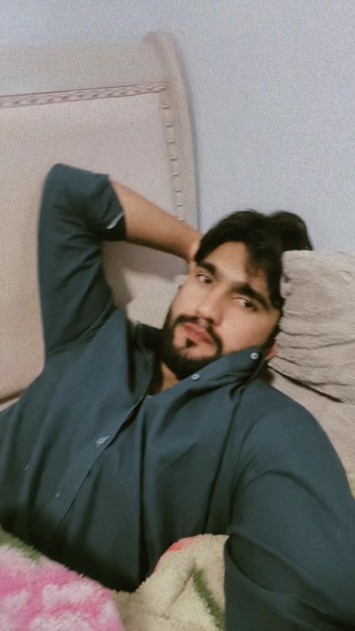 @Malik Waseem 🇵🇰🇨🇦