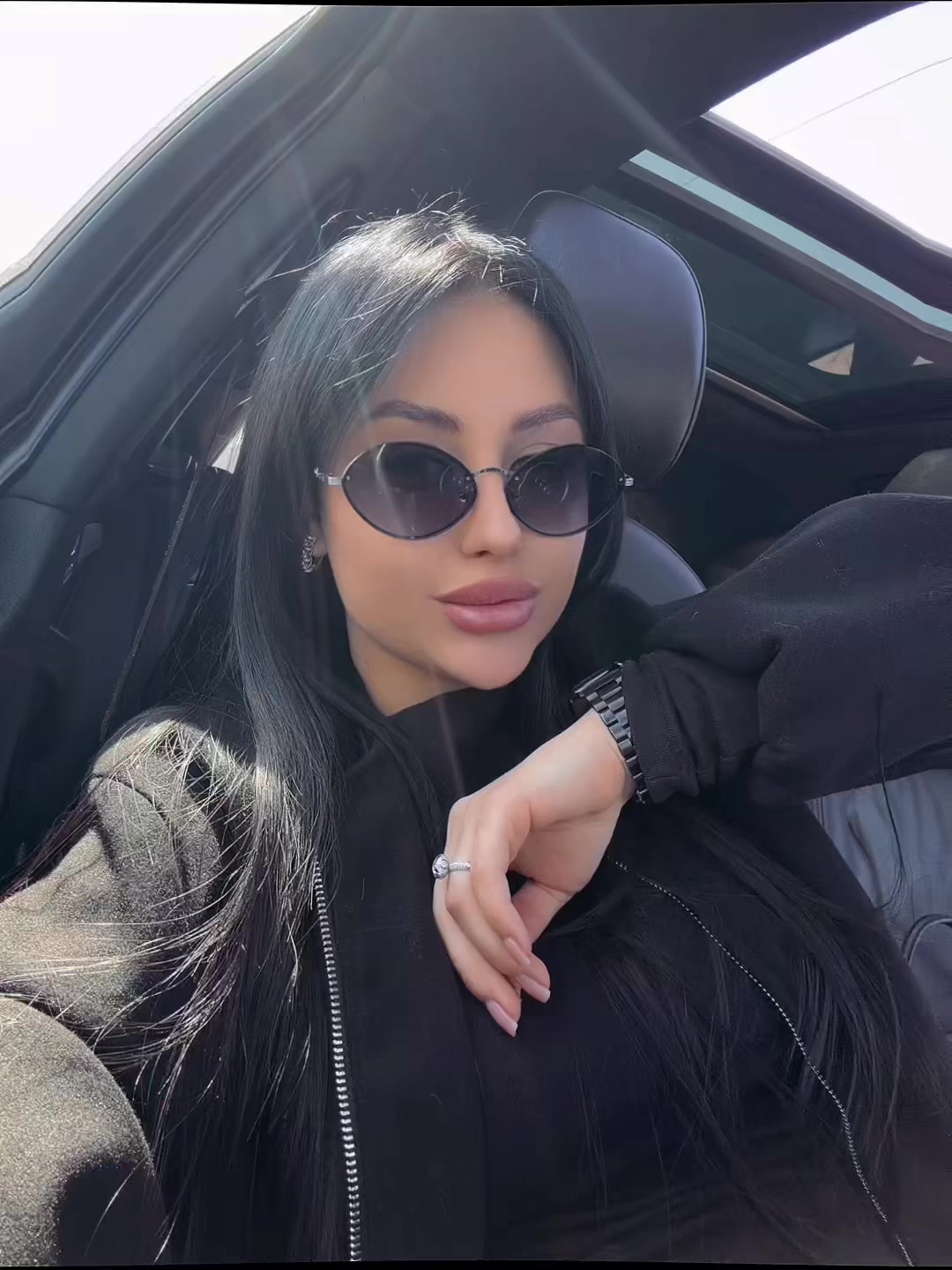@𝐌.🖤