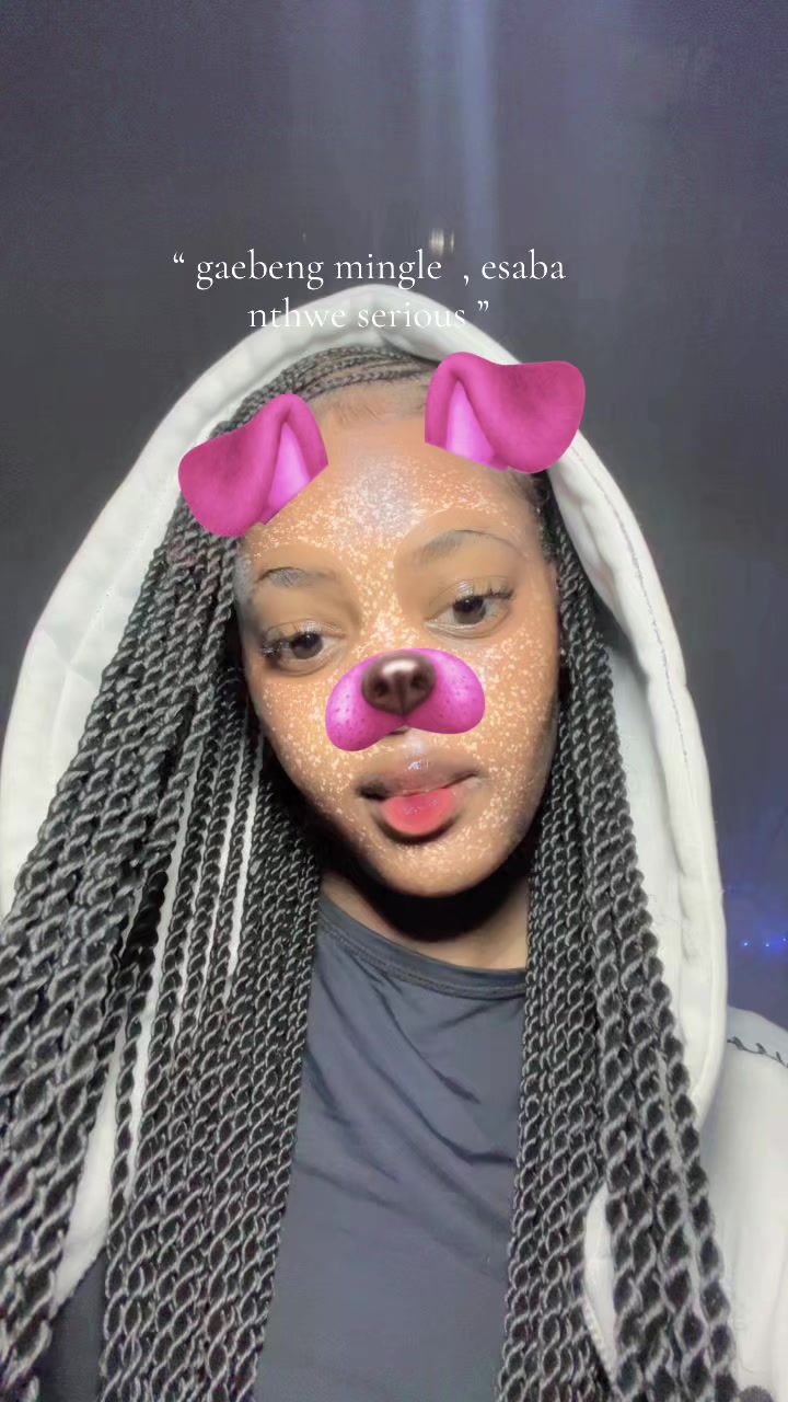 @🐼