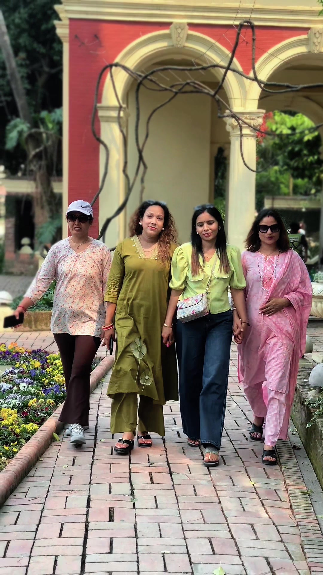 @लुक्मा अधिकारी
