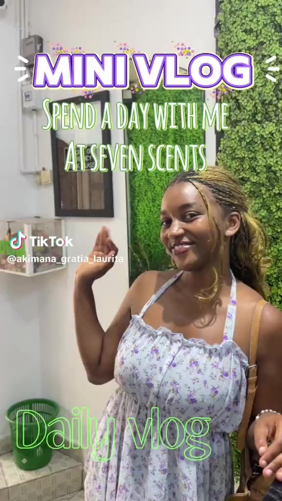 @Seven Scents Buja