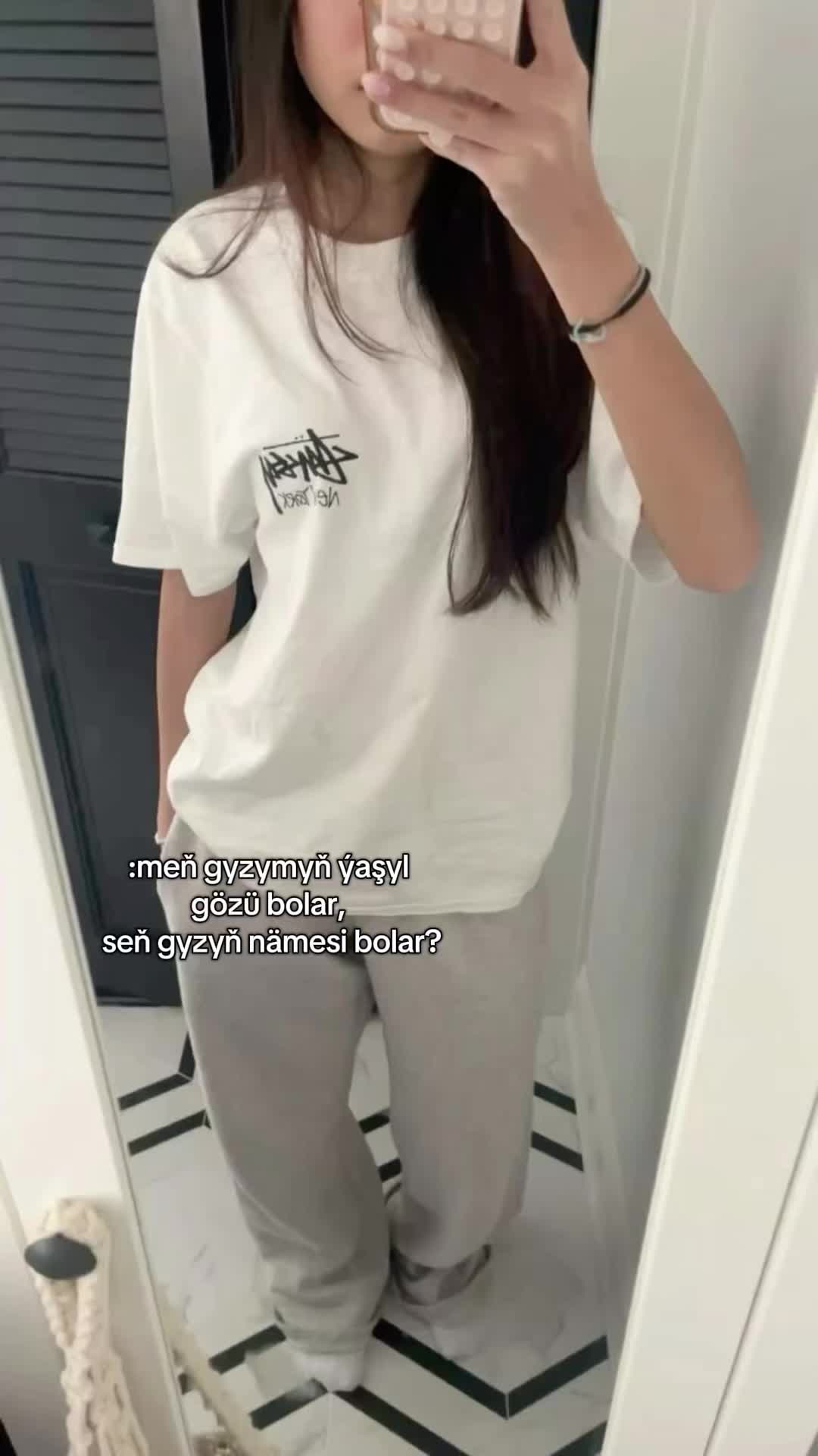 @𝑳𝒆𝒚lamita 