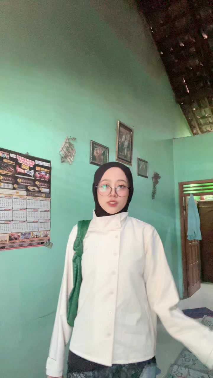@Tyas Larasati 🌸✨
