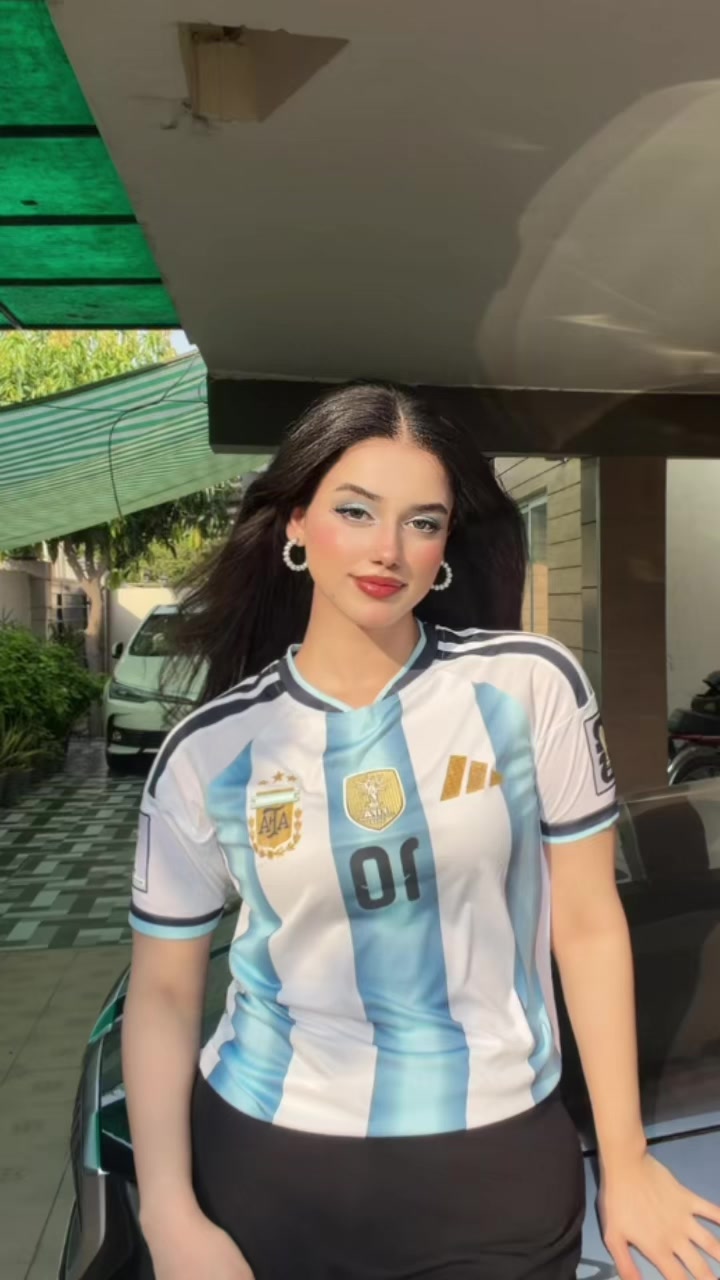 @Alina Amir