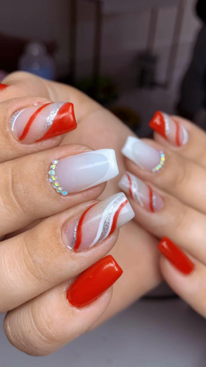 @Eumoniquegodoy
