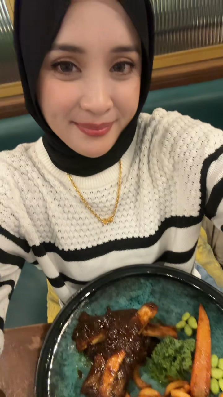 @EZXA MAKHACHEVS