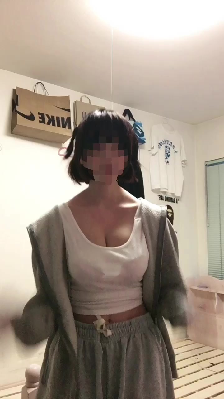 @の