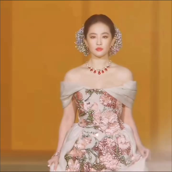 @𝑍ℎ𝑎𝑜 𝑙𝑢𝑠𝑖