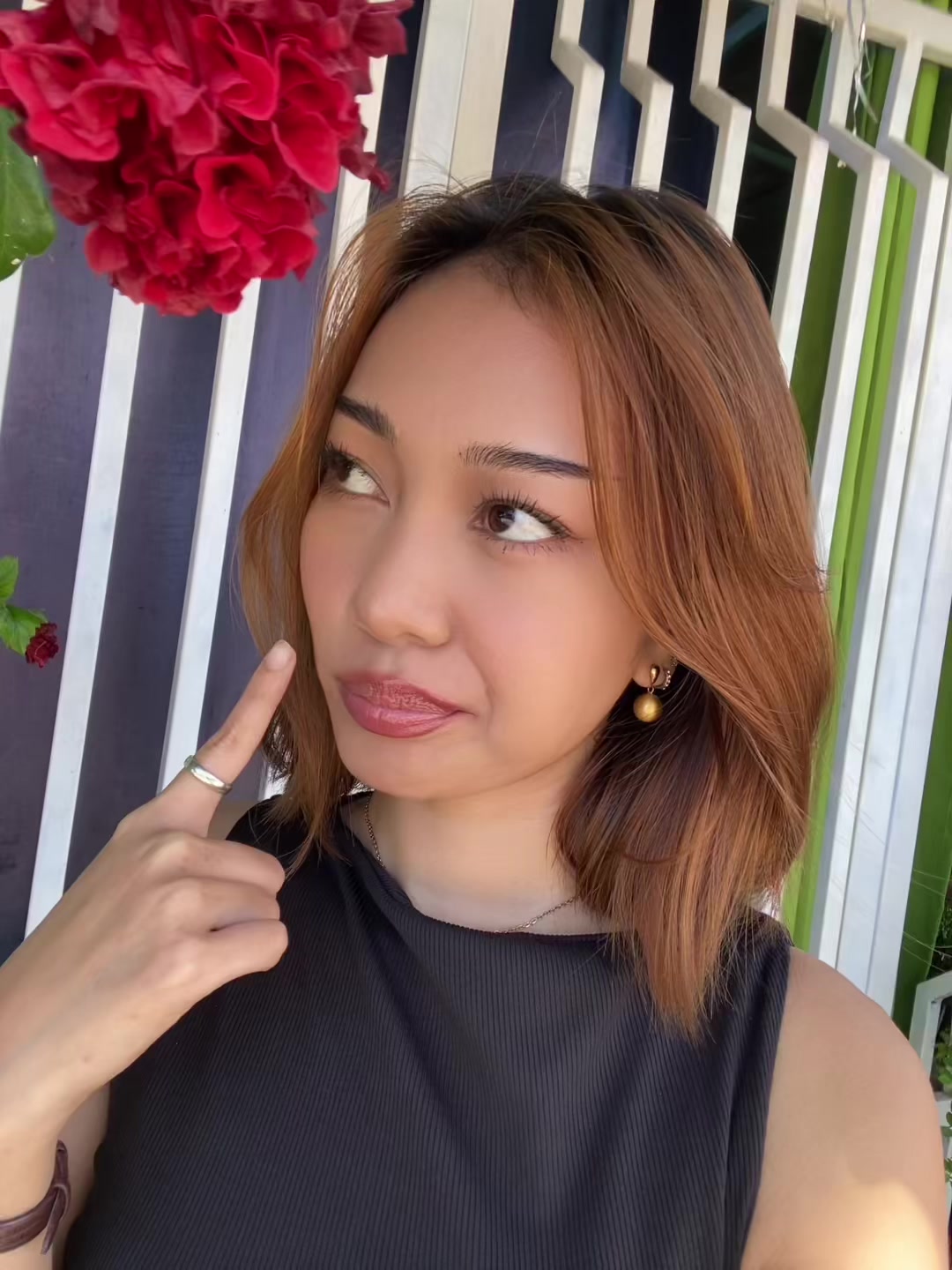 @𝓜.