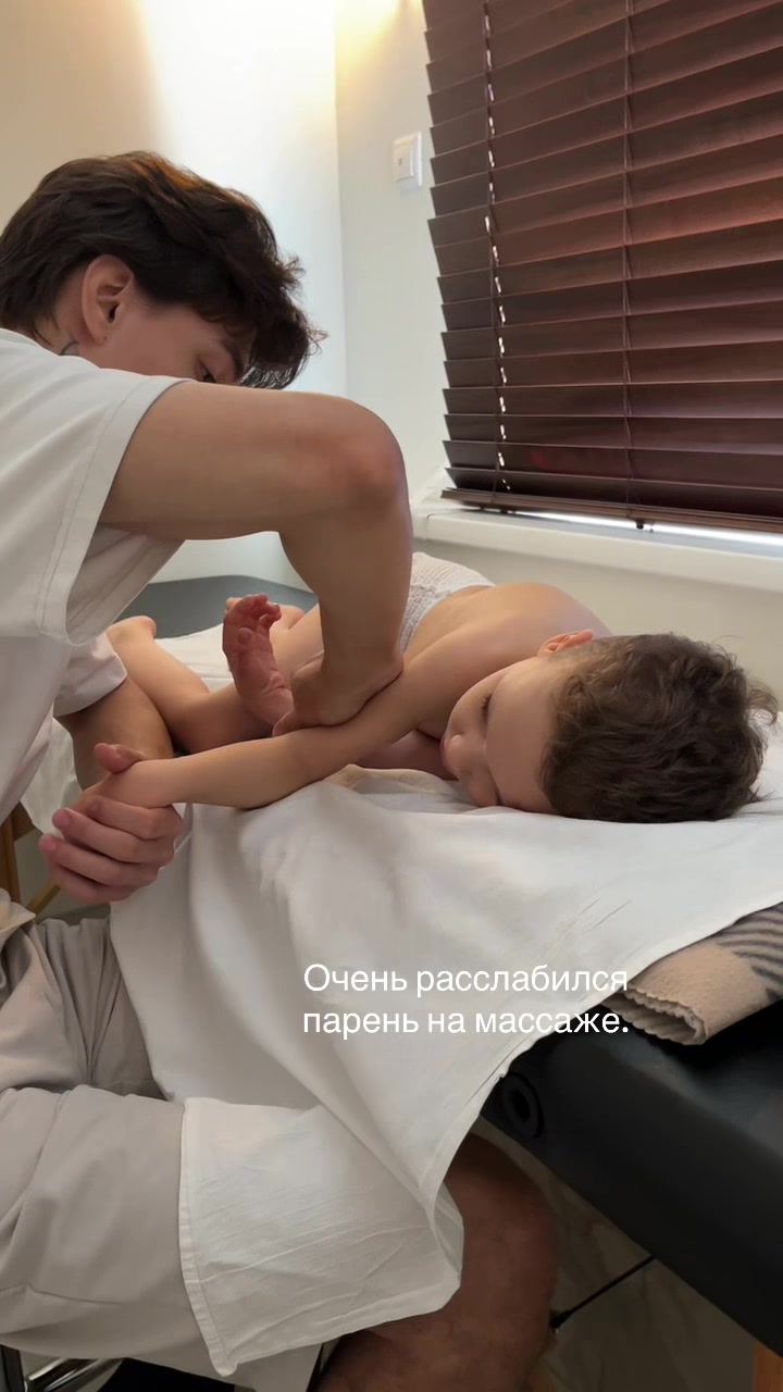 @ЖИЗНЬ ИСПЫТЫВАЕТ