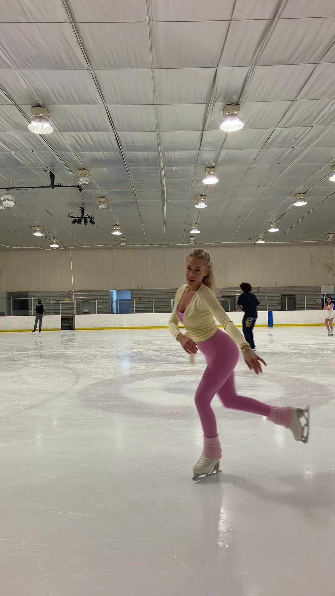 @Jamie Stuckert ⛸️