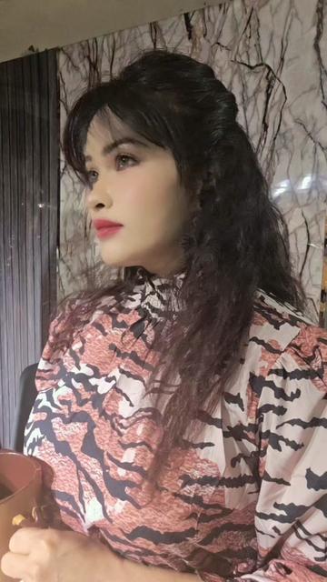 @RESHMA SALON DE BEAUTE