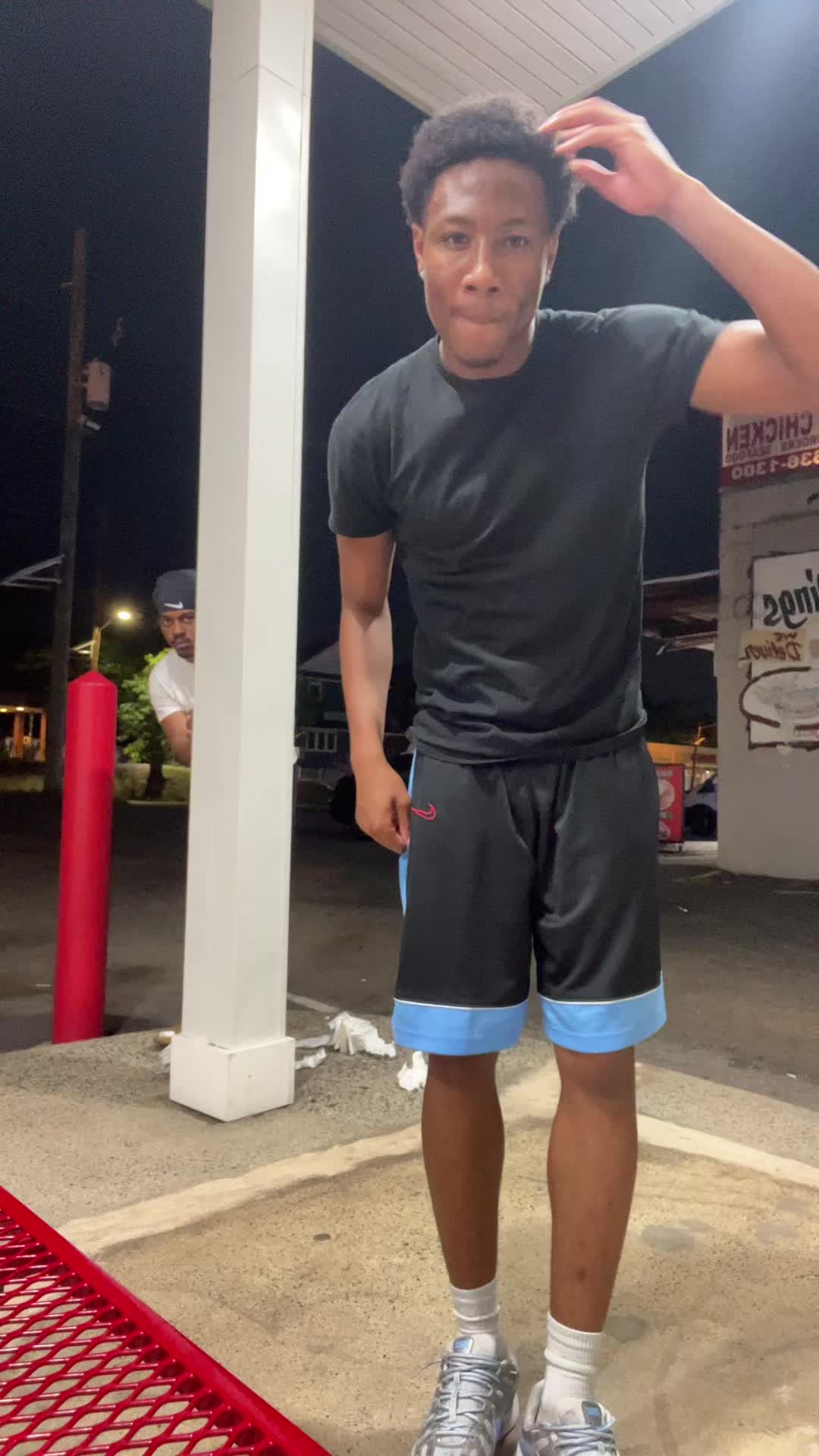 @NeeeEF