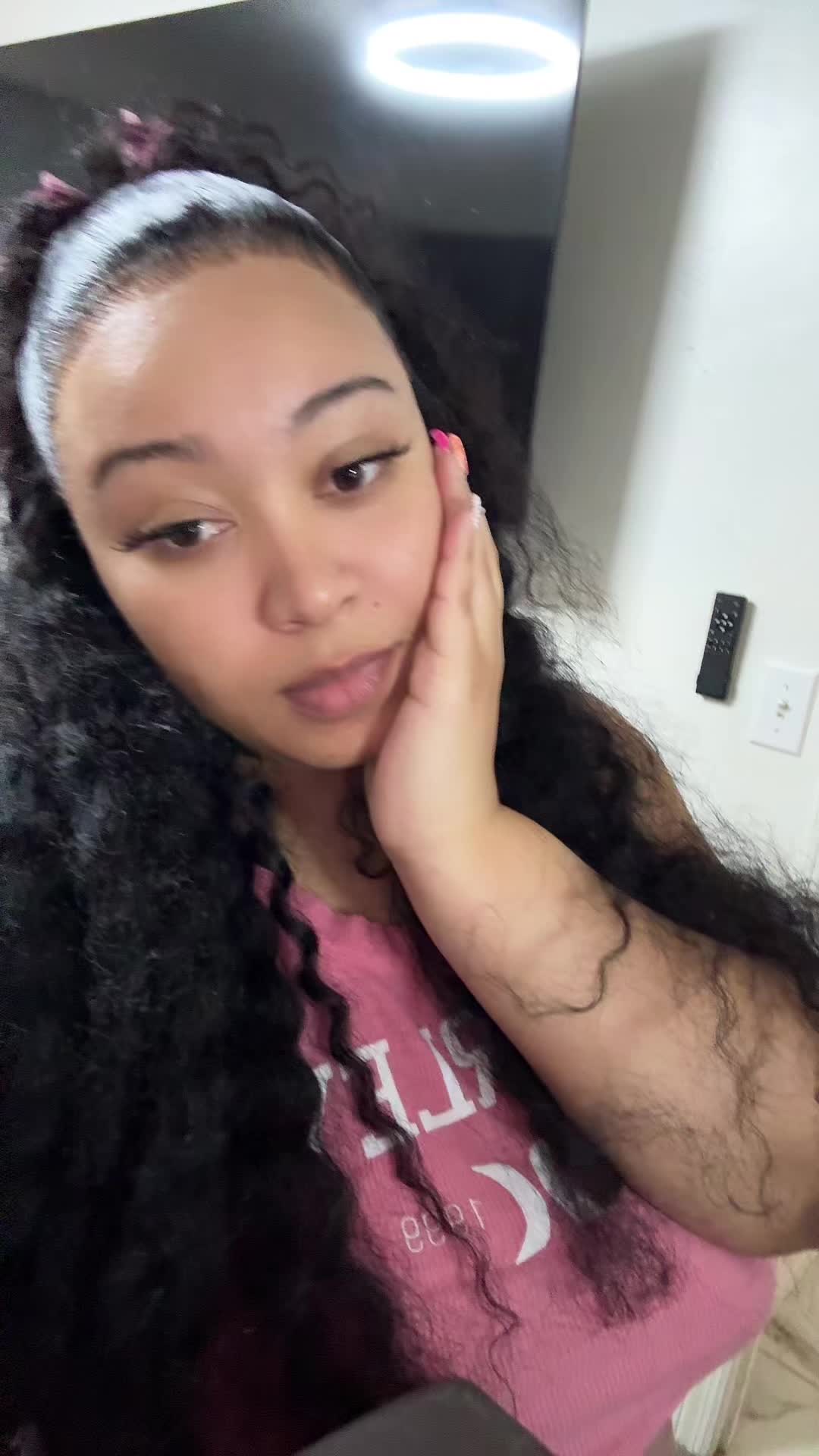 @YourAuntieMoe