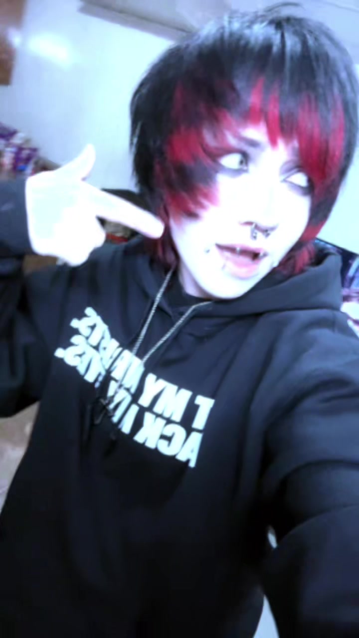 @dogferatu
