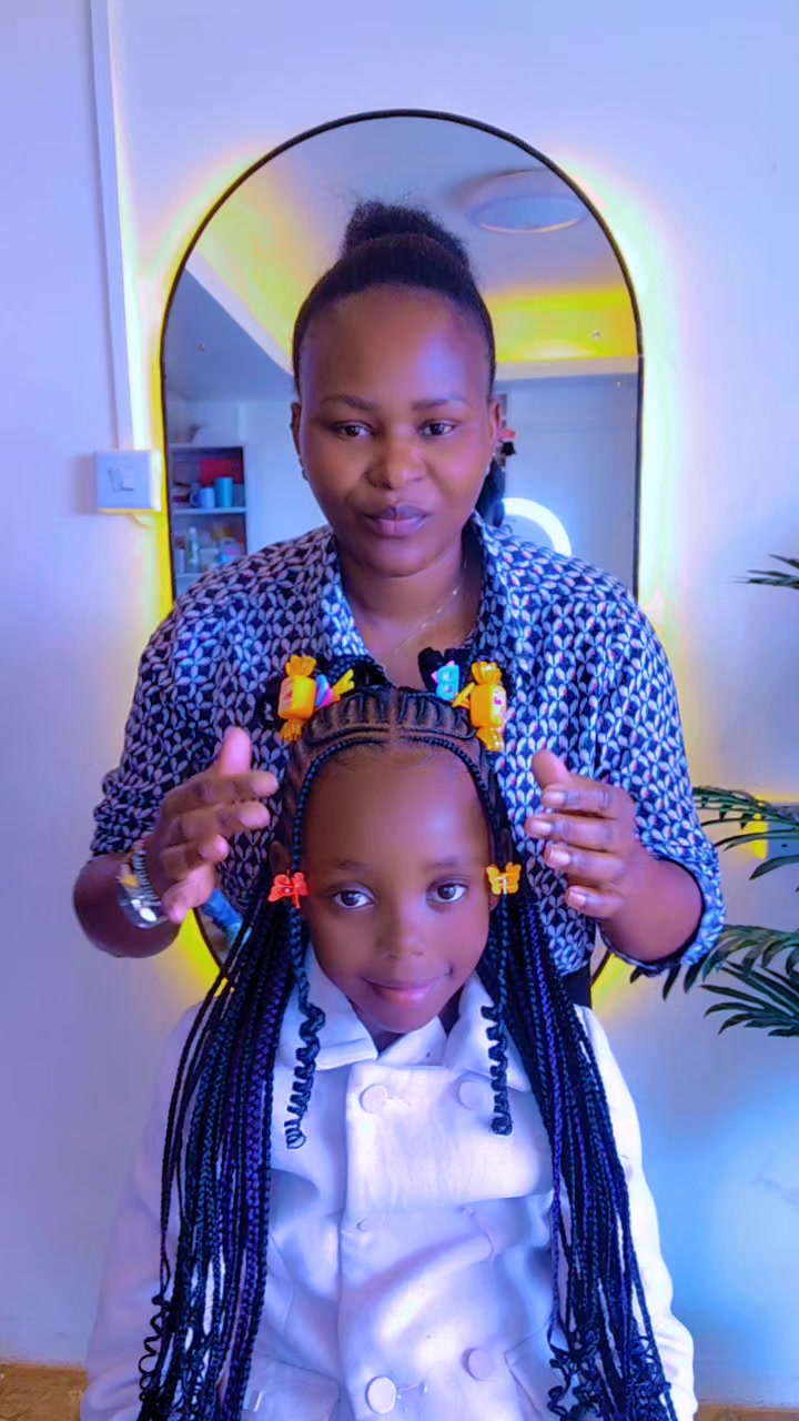 @Maryzippy the hairdresser 😍