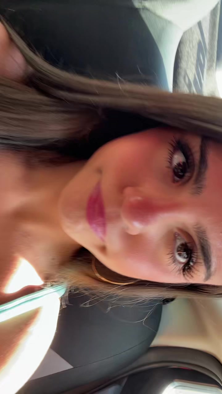 @fashionista