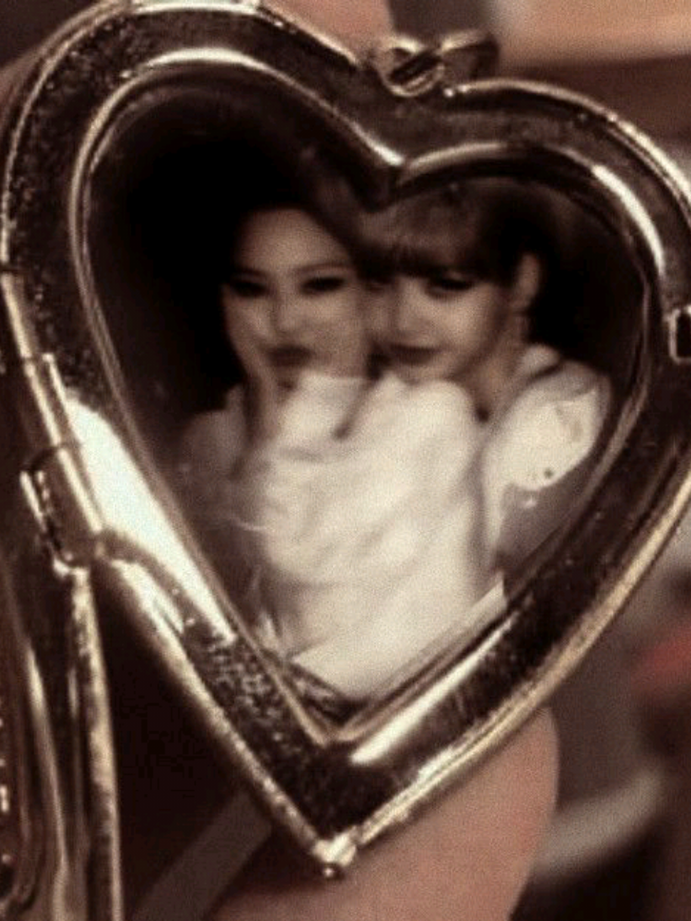 @Yagmur,,