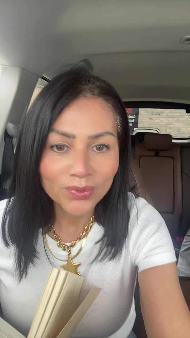 @yvonne.ghalleb ✝️