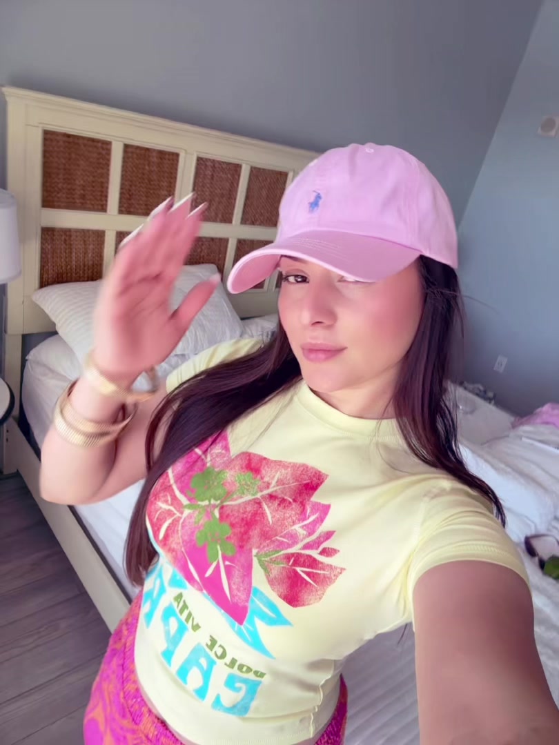@Stephany