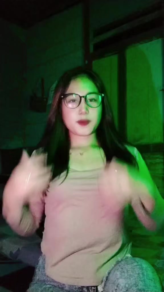 @Alyaaa