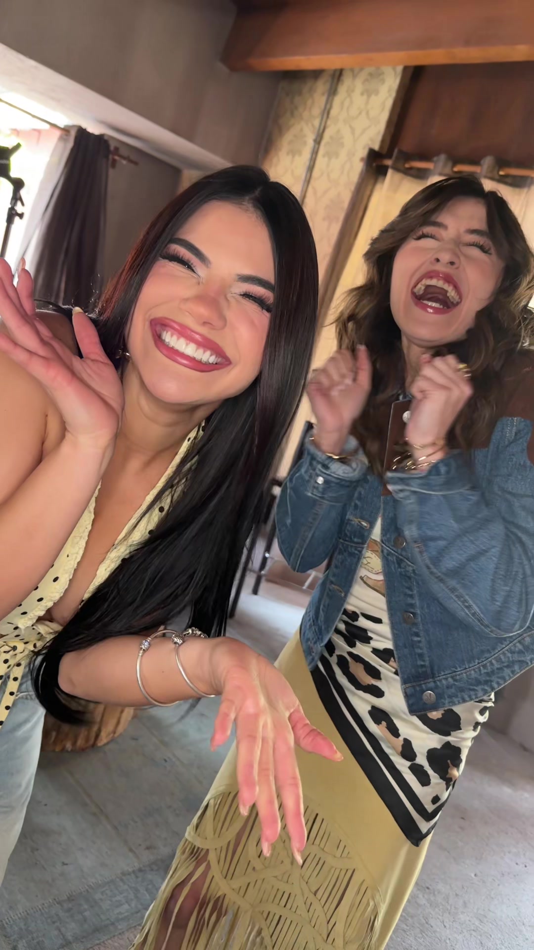 @revistalikeU