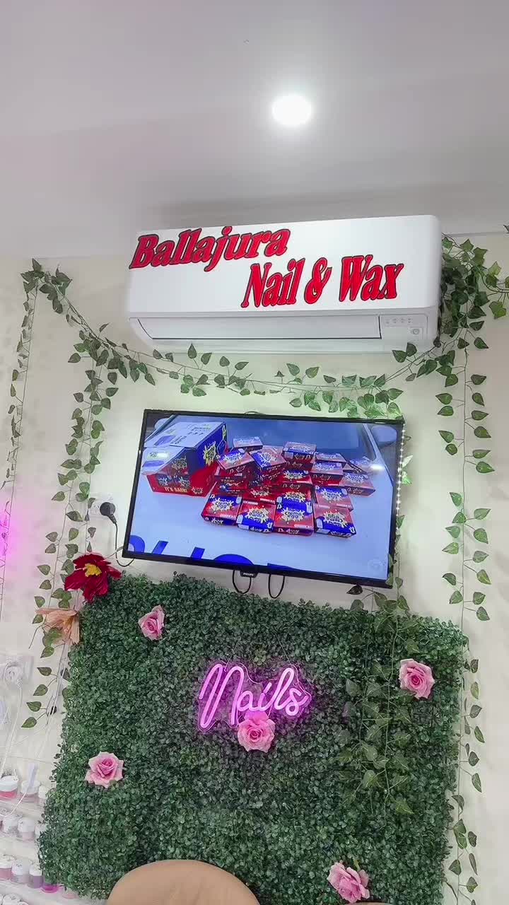 @Ballajura nail wax