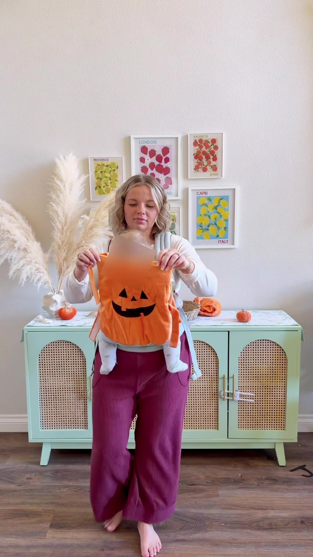 @Olivia May | Mom Style & Hacks