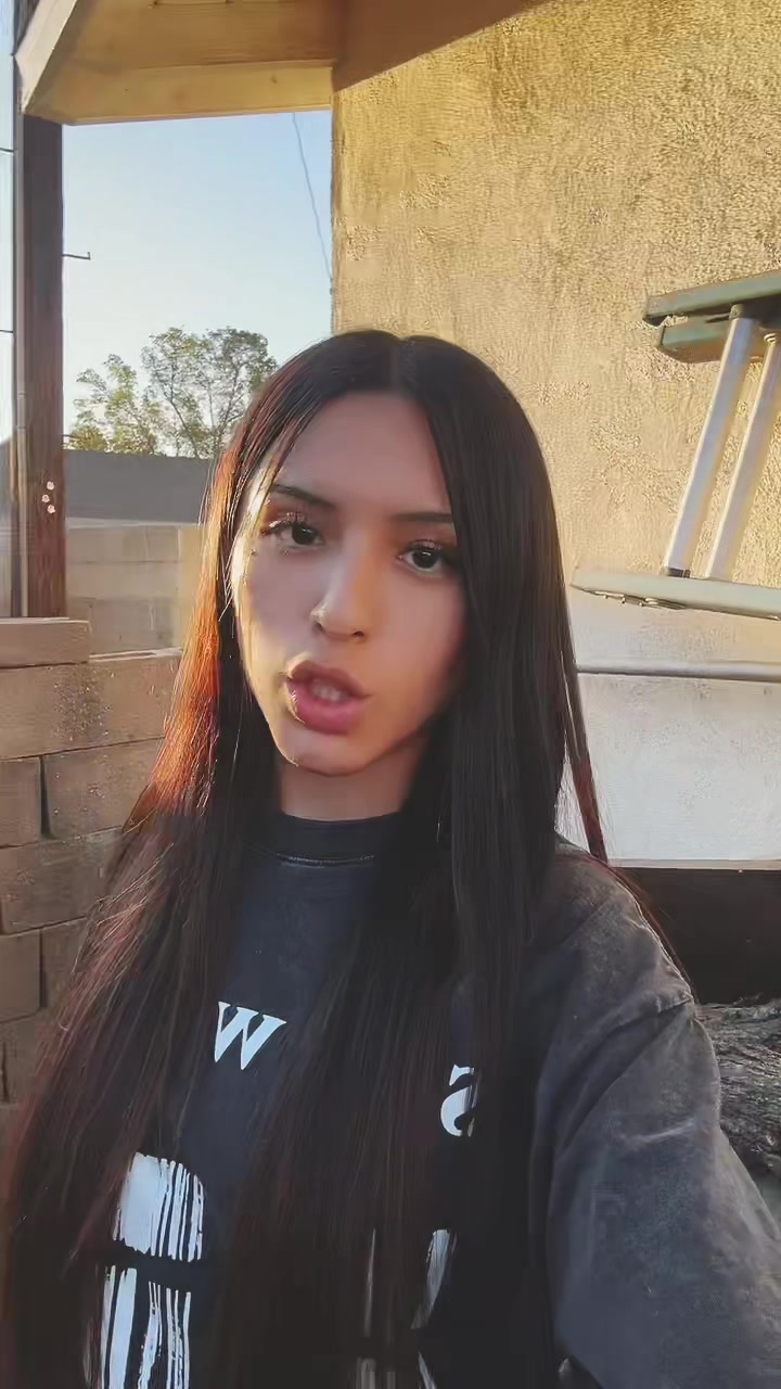 @𖣂