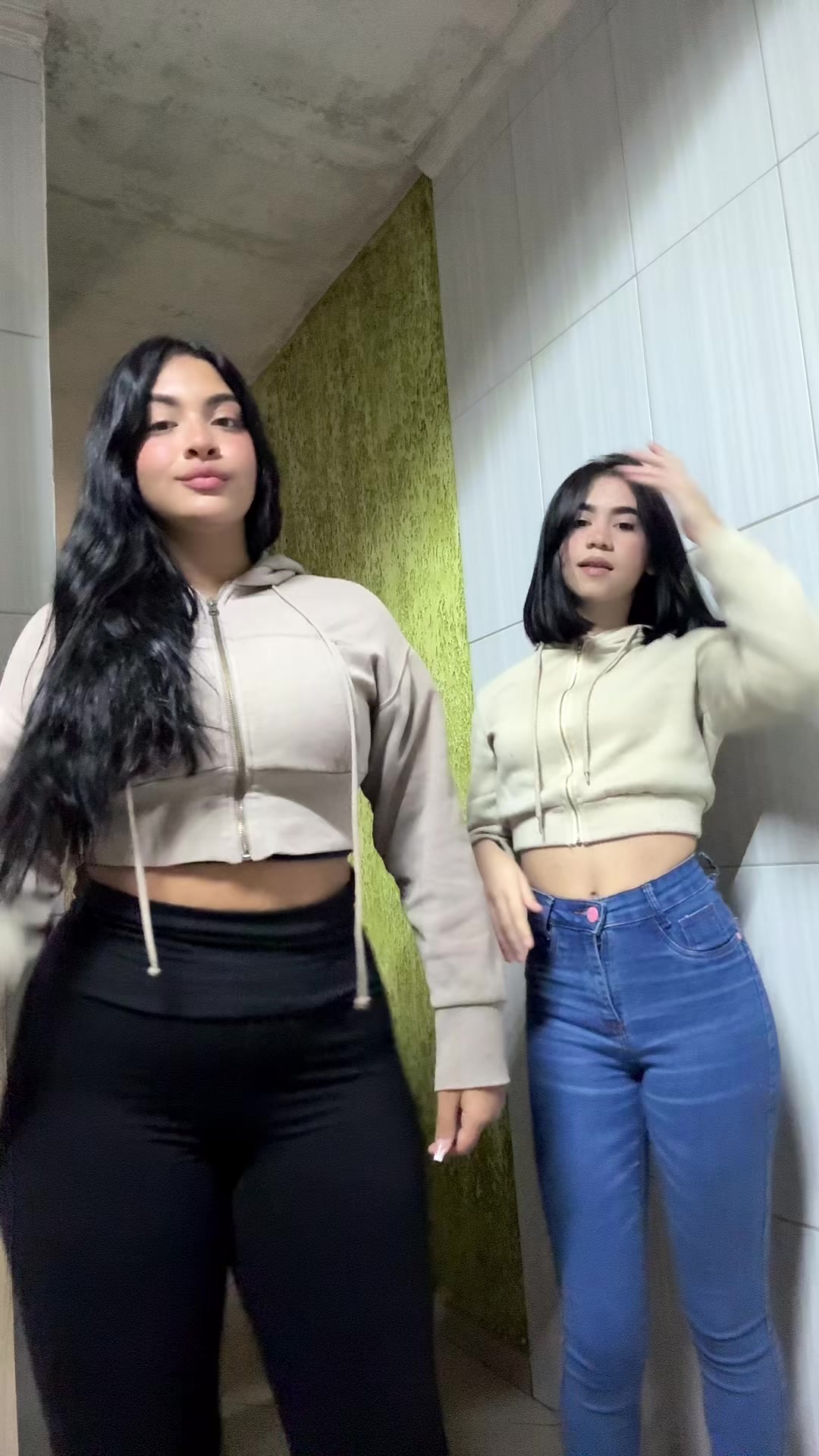 @LN