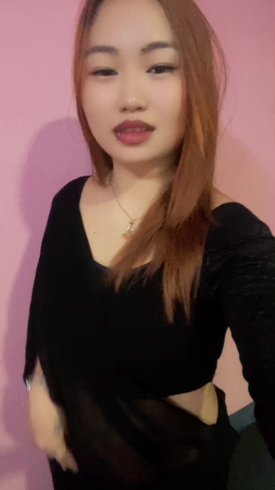 @🦦