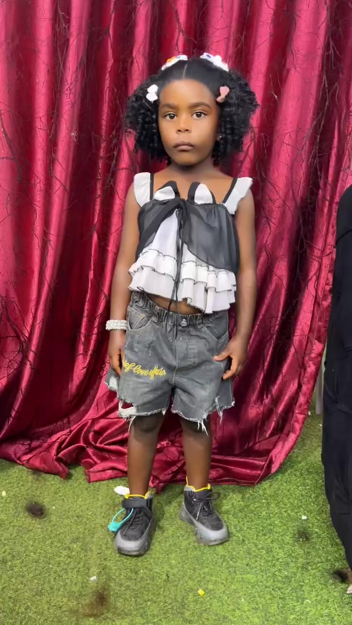 @Rihanna bb volont&eacute; ❤️❤️