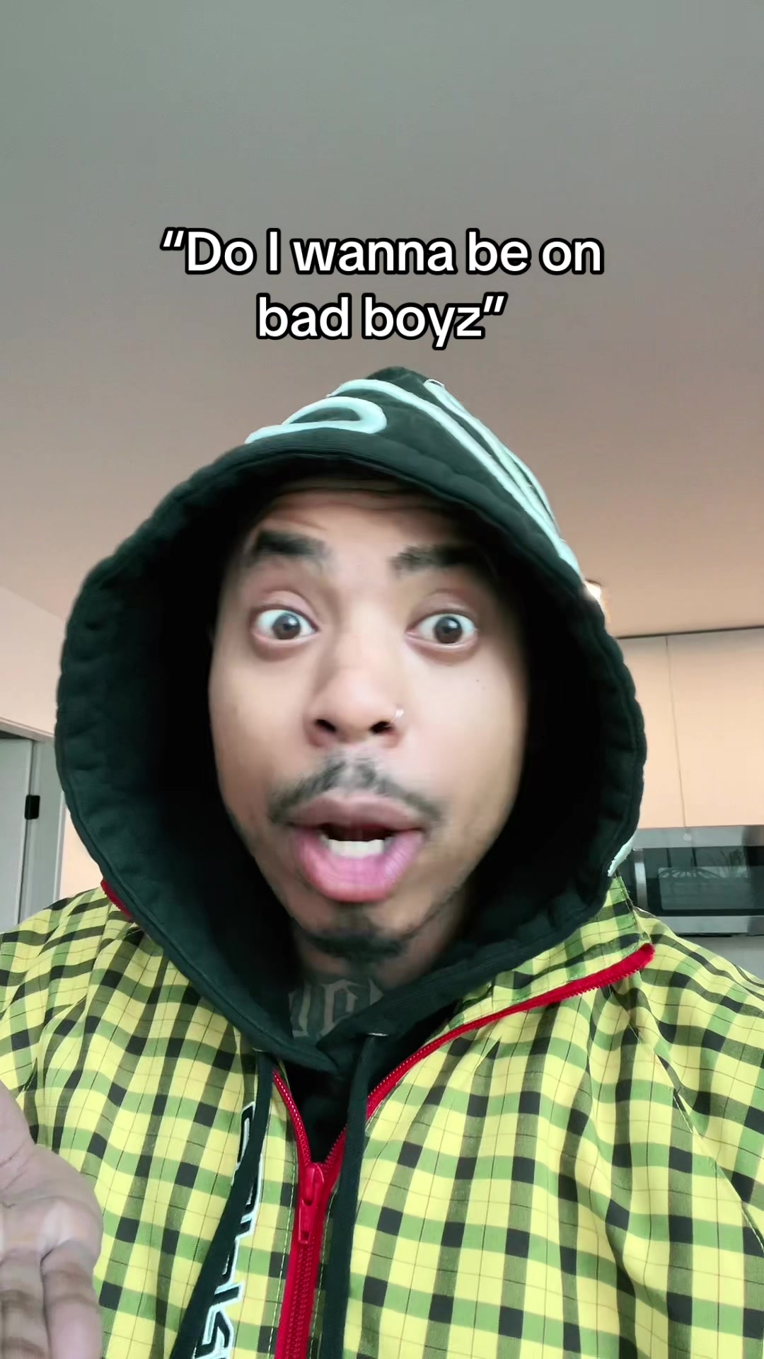 @Ilovecharlez