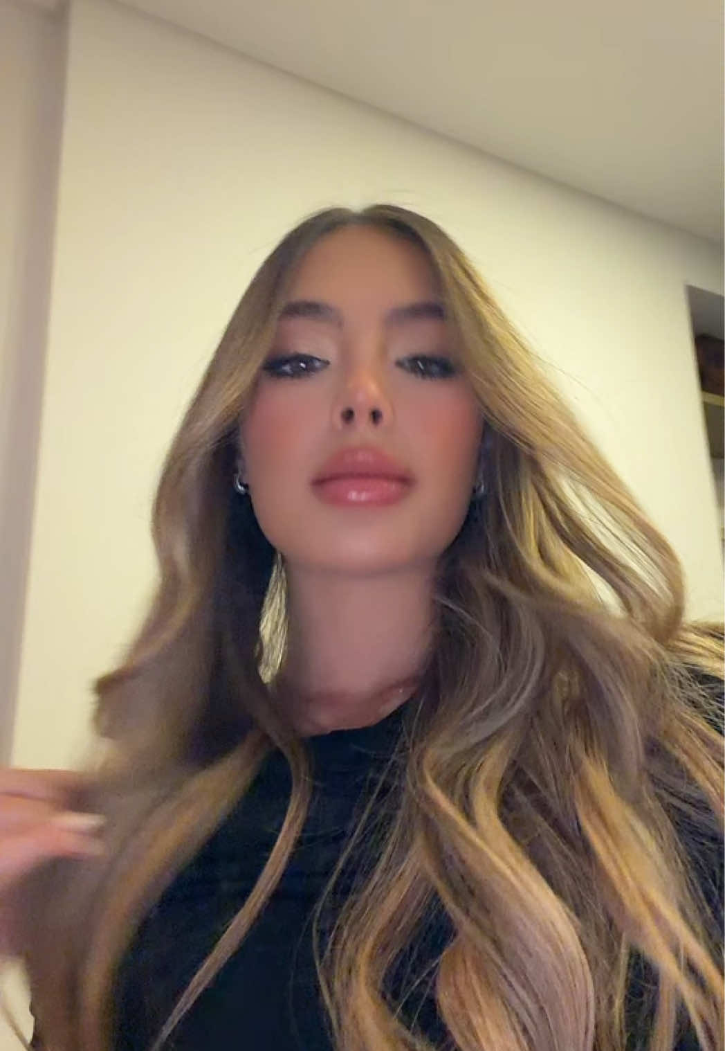 @IsaBella