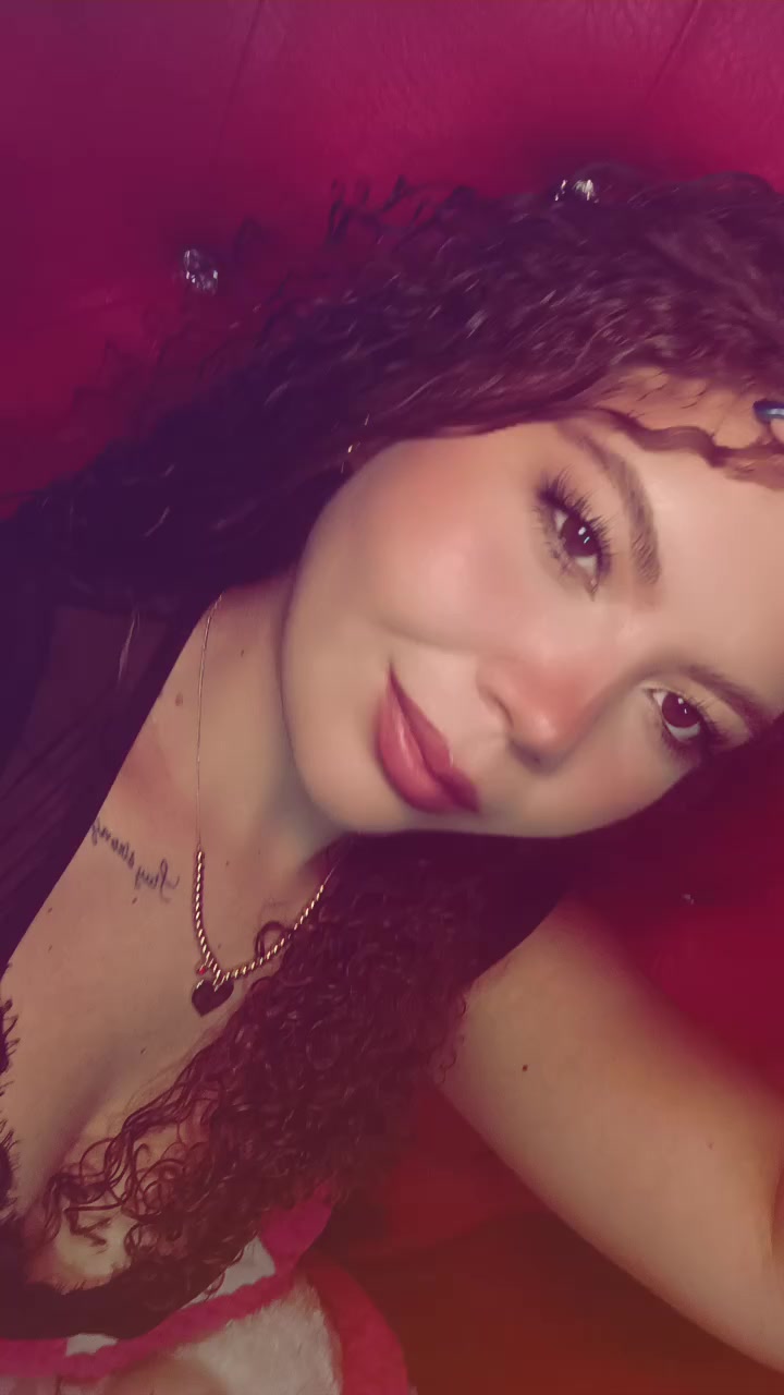 @𝓔𝓲𝓶𝔂🍒