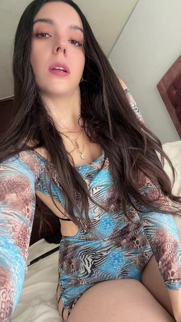 @Betygaxiola