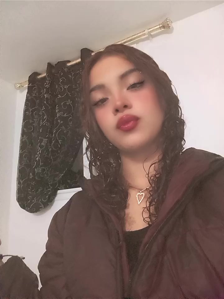 @Dhïbã 🖤👄