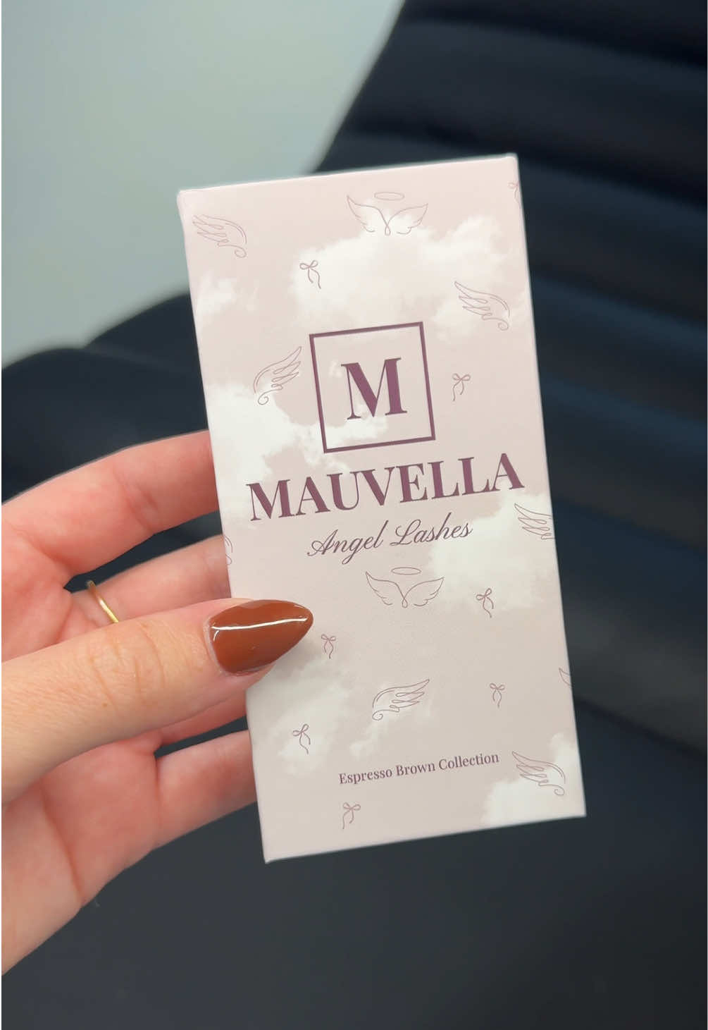 @Mauvella Lash Academy