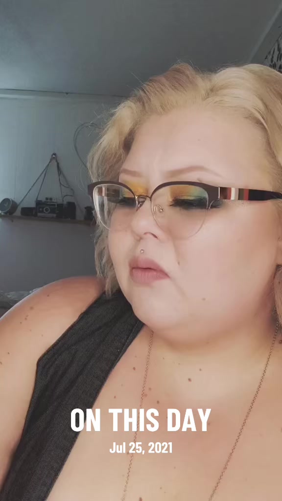 @Queensizebeauty ♡