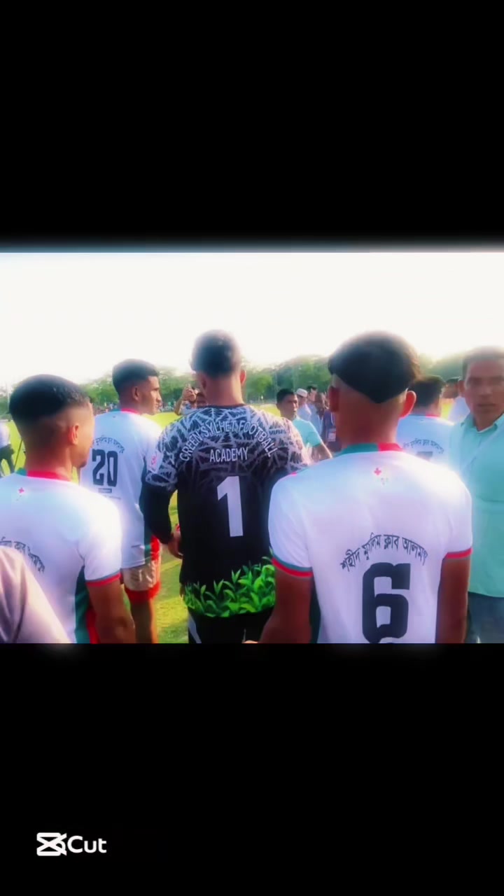 @IK 🥰🤟.. AKASH☠️⚽🤟🇧🇩
