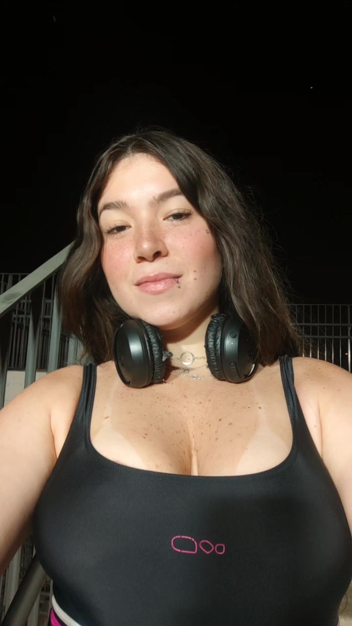 @layla_valeriano