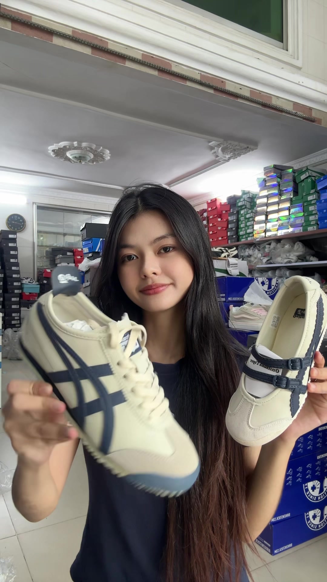 @HL Shoes Store