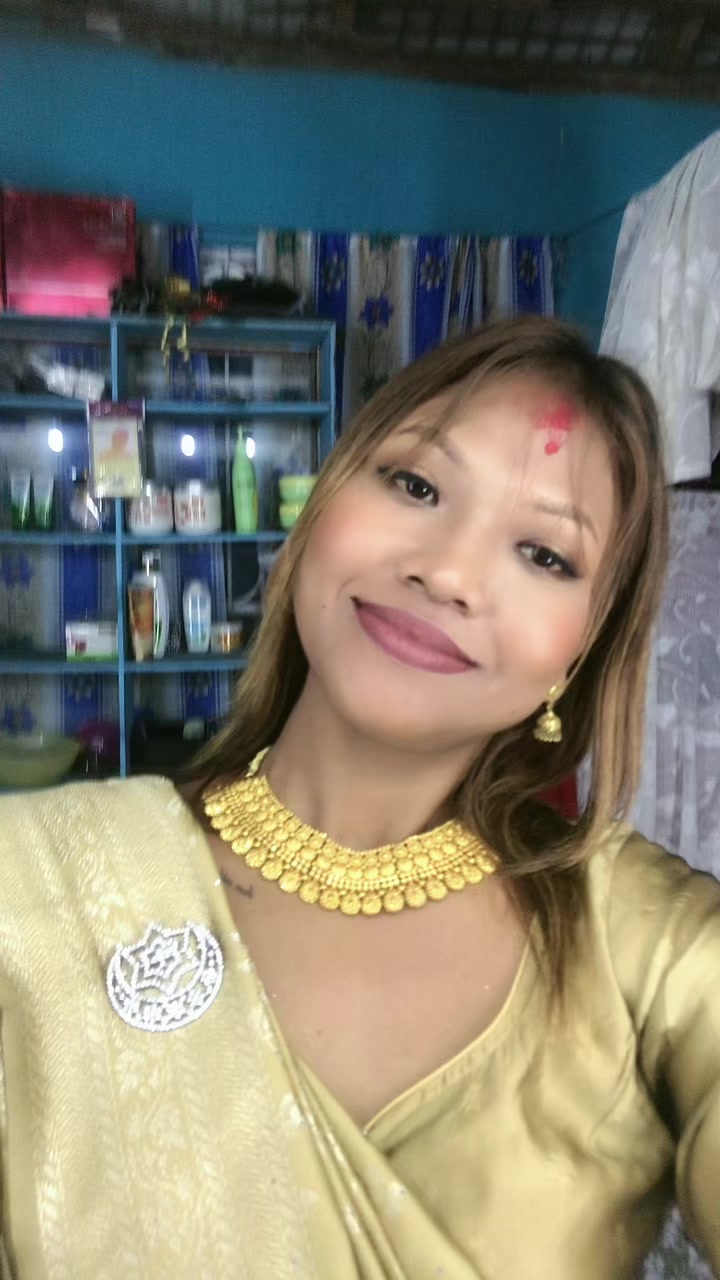 @मनिसा गुरुङ्ग