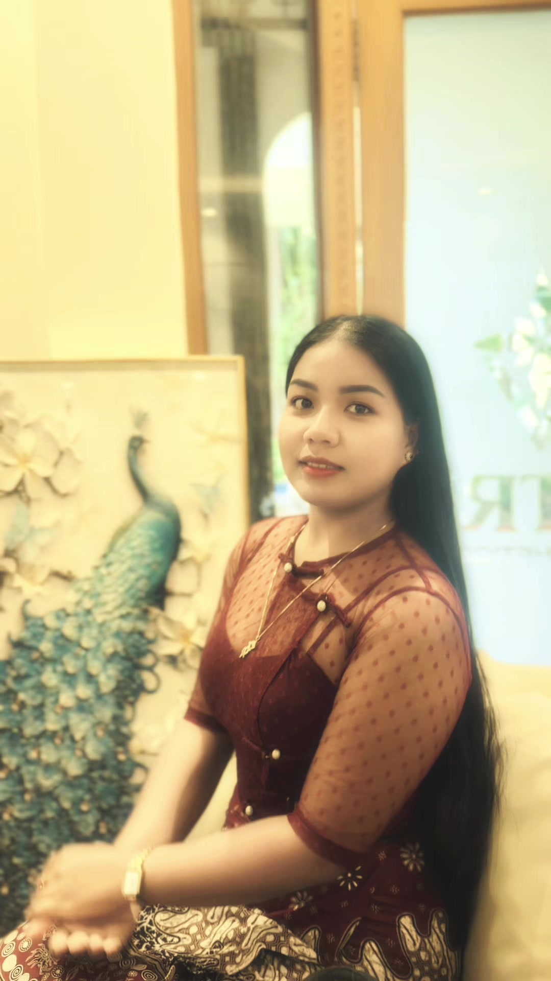 @khin zu paing